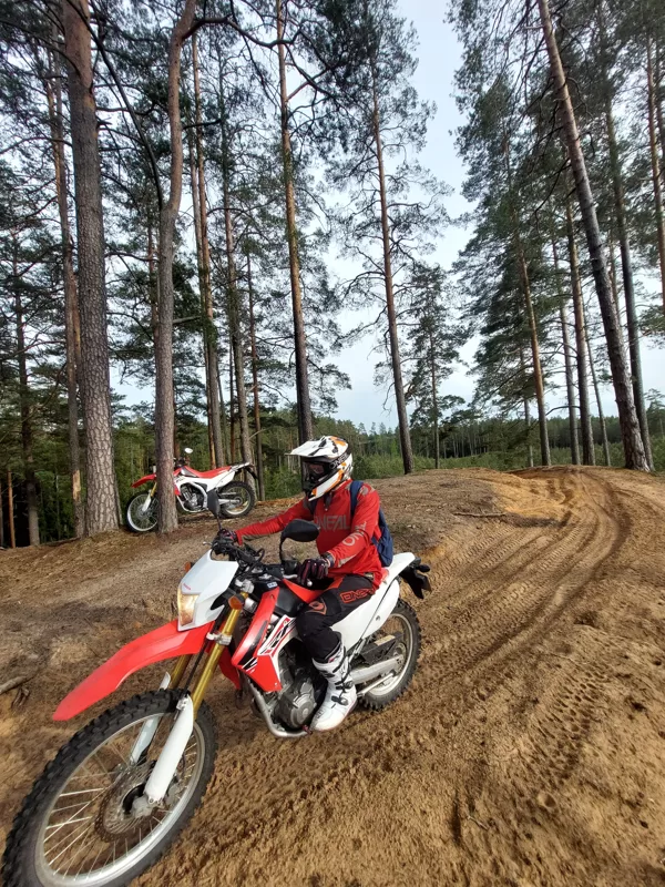 Enduro izbraucieni ar gidu